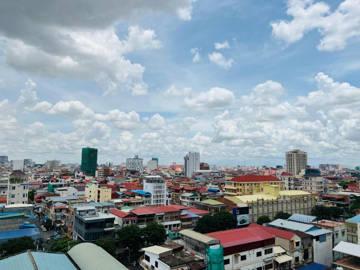 Chung Hsin Hotel 中信酒店 Phnom-Penh Buitenkant foto