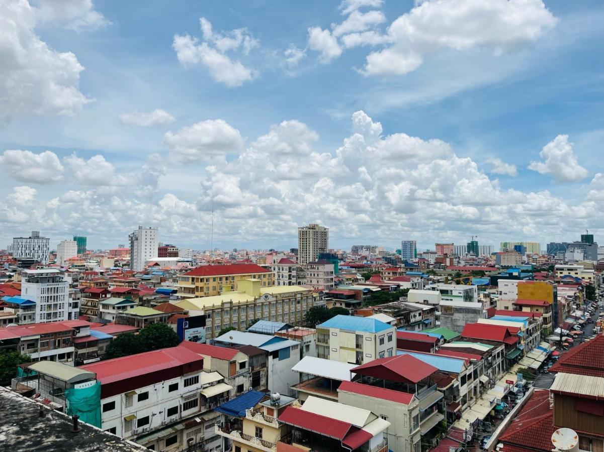 Chung Hsin Hotel 中信酒店 Phnom-Penh Buitenkant foto